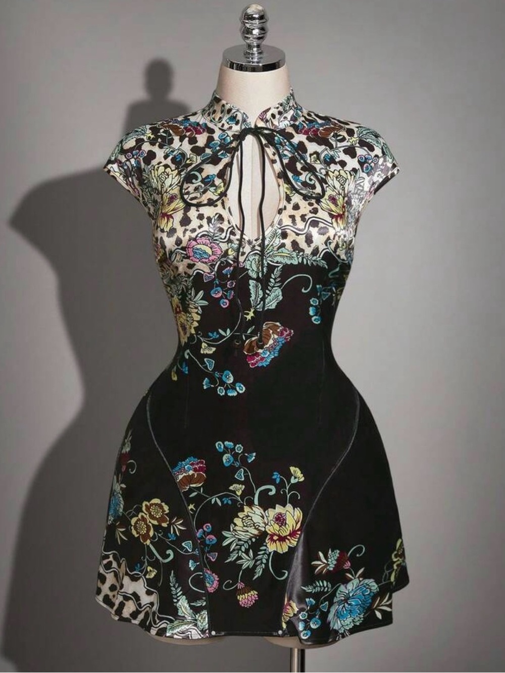 SHEIN Black Floral Mandarin Collar Mini Dress 0XL